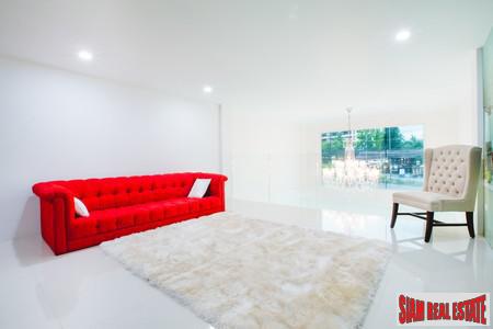 Modern Luxury Townhouse with Storefront in Rawai, Phuket