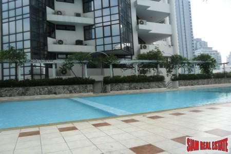 Waterford Park Thonglor | Corner Unit with Three Balconies for Sale in Thonglor, Bangkok-1