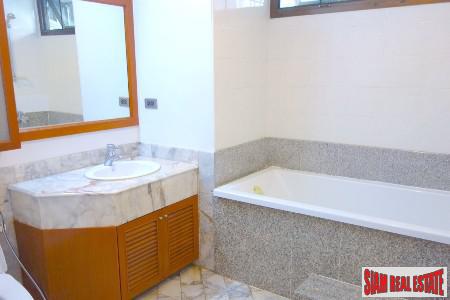 Waterford Park Thonglor | Corner Unit with Three Balconies for Sale in Thonglor, Bangkok-7