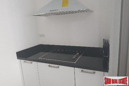 Baan Rajprasong Bangkok | Large Corner One Bedroom Condo for Sale in Lumphini-14