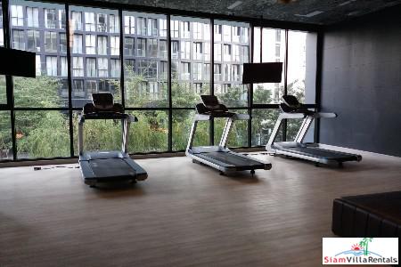 Noble Ploenchit | Contemporary and Spacious Two Bedroom Condo for Rent in Lumphini-2