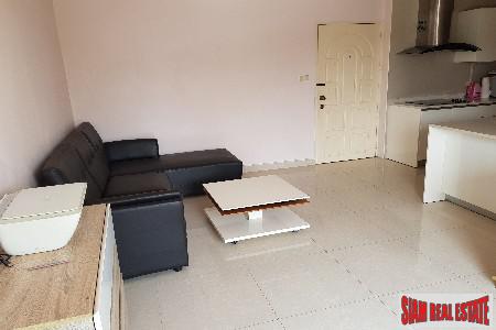 39 Suites | Convenient and Modern Two Bedroom Condo on Sukhumvit 39, Phrom Phong-3