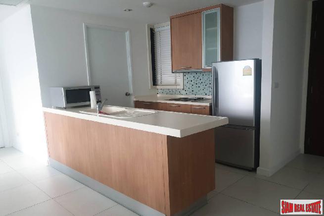 Manhattan Chidlom | Nicely Decorated 2 Bed Condo with Canal Views in Chidlom-16