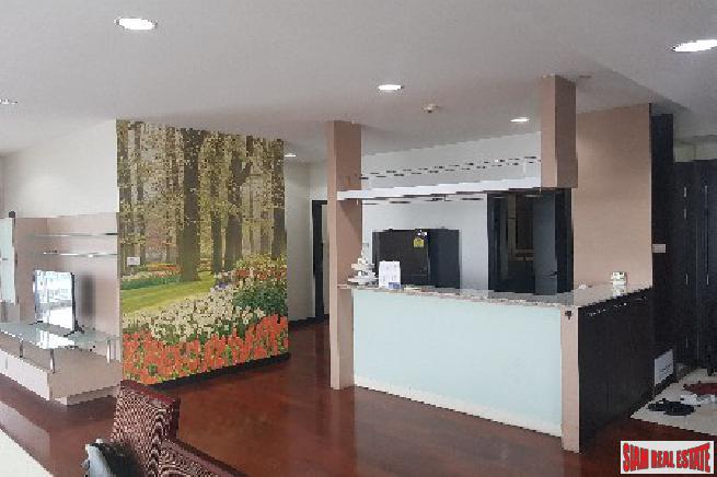 Wilshire Condo Sukhumvit 22 | Spacious Three Bedroom with City Views on Sukhumvit 22, Bangkok-10