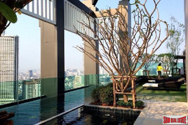 Rhythm Sathorn | Views of the River from the 15th Floor One Bedroom Apartment for Rent-16