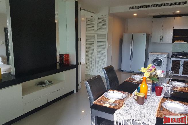 Noble Solo Condo | Sunny Two Bedroom Condo with Pool Views on Sukhumvit 55-18
