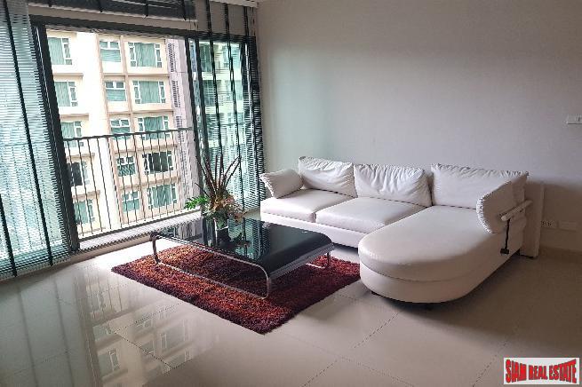 Noble Solo Condo | Sunny Two Bedroom Condo with Pool Views on Sukhumvit 55-19