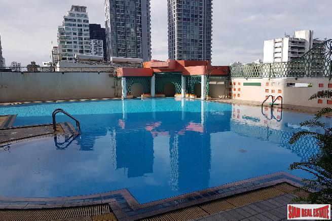 Fifty Five Tower | Spacious Three Bedroom Corner Condo for Sale on Sukhumvit 55, Thong Lor-0