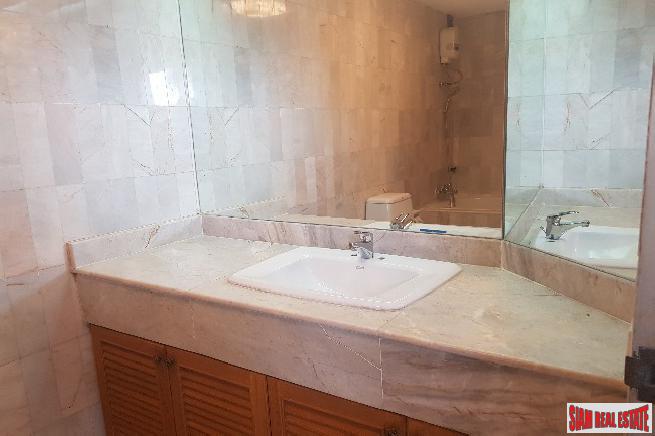 Fifty Five Tower | Spacious Three Bedroom Corner Condo for Sale on Sukhumvit 55, Thong Lor-3
