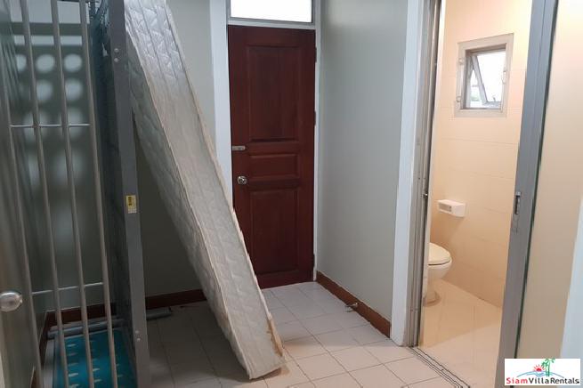 Single Three Storey Family House for Rent in Nana-6