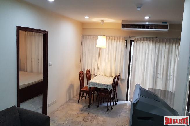 Saranjai Mansion | Large One Bedroom with Balcony and Pool View for Rent on Sukhumvit 6, Bangkok-16