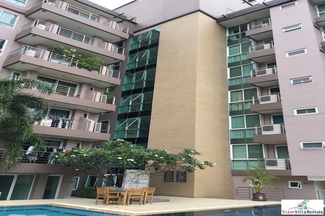 Serene Place | Two Bedroom Asoke Condo For Rent Near Shopping and Benchasiri Park-4