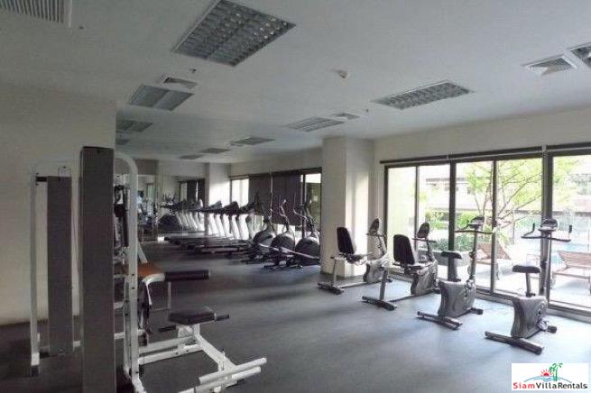 Noble Solo | Large Furnished One Bedroom Condo in a Desirable Area of Thong Lo-2