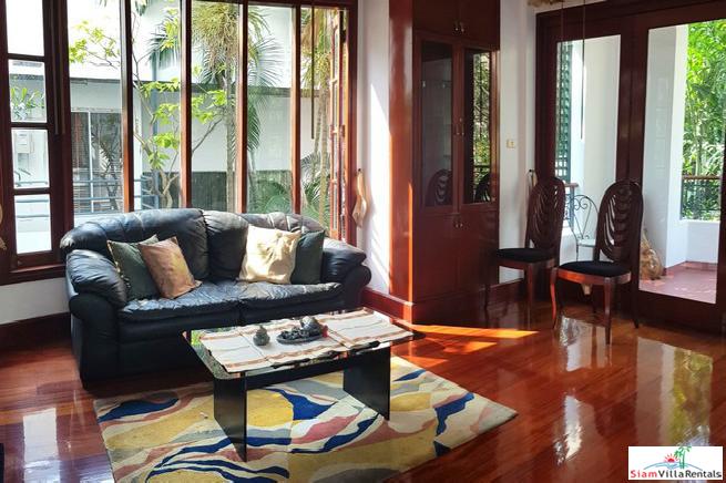 Prestigious Renovated Five Bedroom House in the Heart of Sukhumvit 61 and Close to BTS Ekkamai-14