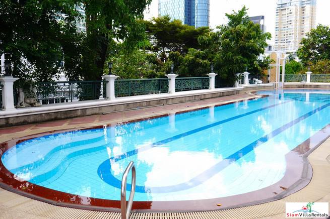 Prestigious Renovated Five Bedroom House in the Heart of Sukhumvit 61 and Close to BTS Ekkamai-23