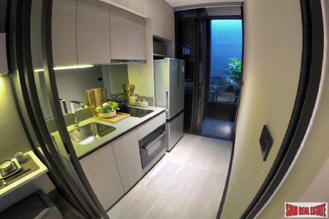 Luxury New Condo Nearing Completion by Japanese and Thai Developers Located between Thong Lor and Ekkamai - One Bed Units - Free Full Furniture or Cash Discount!-17