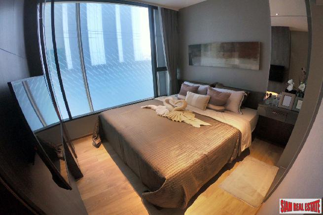 Luxury New Condo Nearing Completion by Japanese and Thai Developers Located between Thong Lor and Ekkamai - Two Bed Units - Free Full Furniture or Cash Discount!-6
