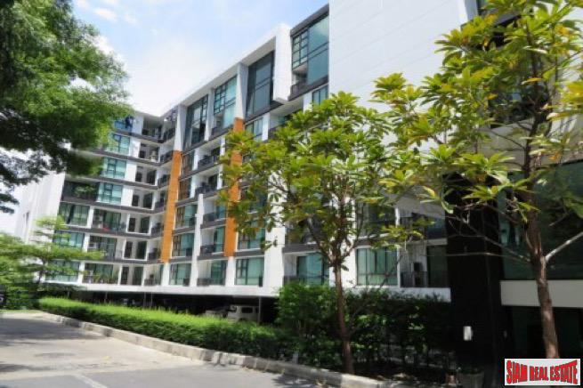 D65 | Large Spacious Three Bedroom in Low Rise Condo between Ekkamai and Phra Khanong-19