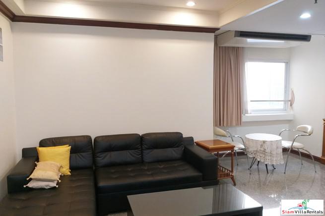 Baan Suan Petch | Roomy Two Bedroom Condo Good for Small Family in Phrom Phong-15