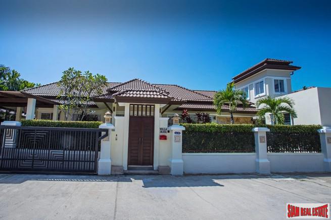 Large Private Four Bedroom Pool Villa Close to the Beach in Rawai-2