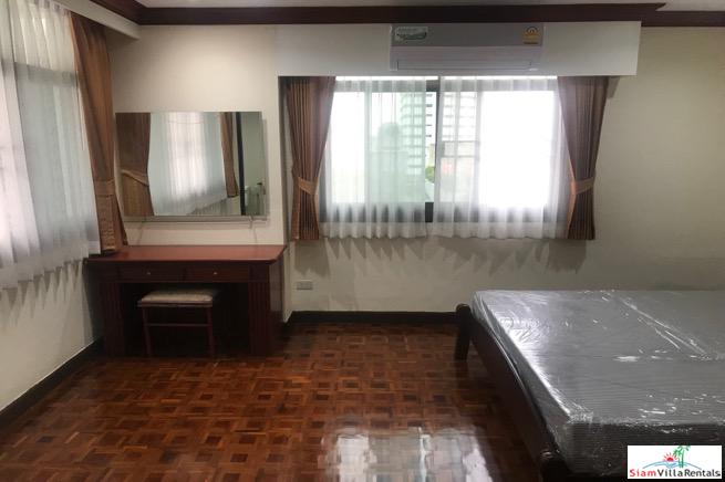 Rishi Court | Spacious 3 Bedroom, 3 Bath Apartment in Convenient Location Between Asoke & Nana BTS