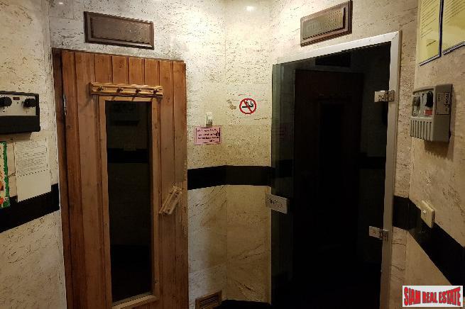 Las Colinas | Exceptional 2 Bed Condo at Asoke, only 150 metres to BTS/MRT-24