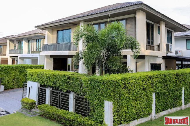 Fantastic Immaculate Modern Three Bedroom Family Home in Koh Kaew, Burasiri-1