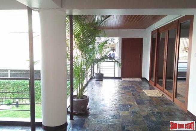 Large Four Storey House Suitable for Living and Office Space in Phrom Phong-23