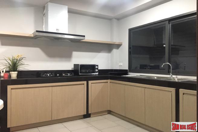 Elegant and Private Two Storey Home with Swimming Pool in Phra Khanong-15