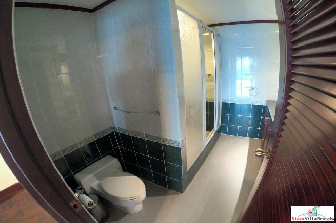 Baan Somthavil | Extra Large Three Bedroom for Rent with Views of Lumpini Park and Royal Bangkok Sport Club in Ratchadamri-16