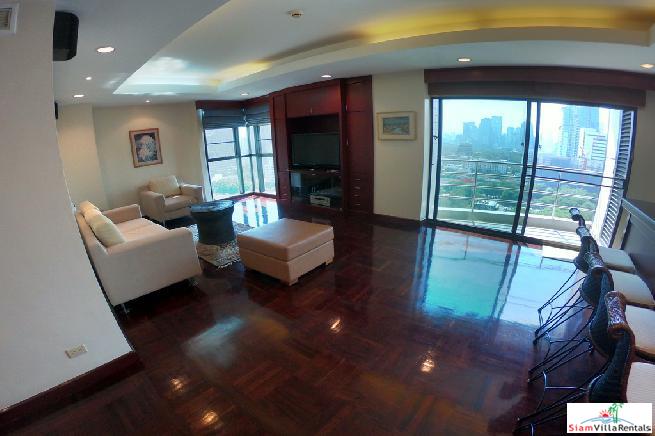 Baan Somthavil | Extra Large Three Bedroom for Rent with Views of Lumpini Park and Royal Bangkok Sport Club in Ratchadamri-21