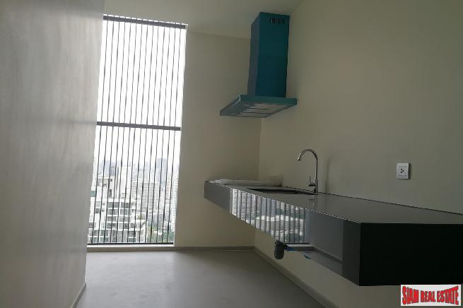 Penthouse at Newly Completed Luxury Condos at Trendy area of Thong Lor, next to BTS-11