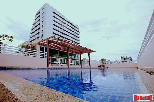Baan Siri Sukhumvit 13 | Elegant Two Bedroom Condo Located in a Low-Rise Building with City Views Near BTS Nana-11