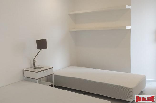 D.S. Tower 2 Sukhumvit 39 | Spacious Two Bedroom Condo with Big Balcony & Extra Storage in Phrom Phong-11