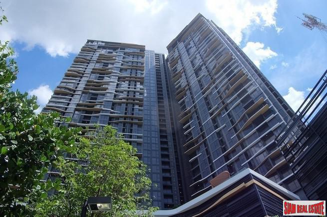 The Line Jatujak-Mochit | New Modern One Bedroom Condo a Five Minute Walk to MRT & BTS Mo Chit