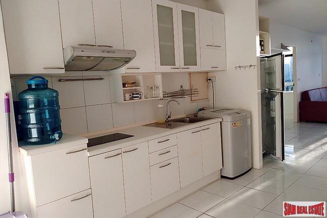 J.C.Tower | A Nice One Bedroom Corner Condo in Popular Thong Lo-10