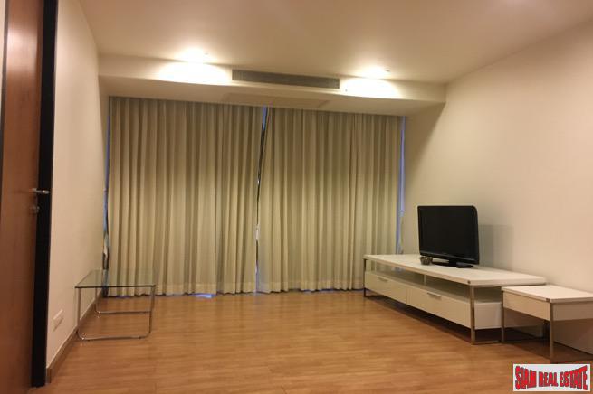 The Alcove 49 | Spacious Thong Lo One Bedroom Condo on Top Floor of Low-Rise Condo-8