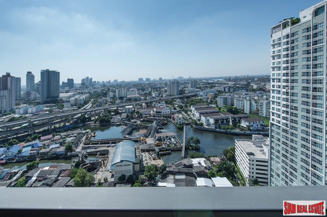 Life 48 | Bright and Cheerful Two Bedroom Phra Khanong Condo with Amazing City Views