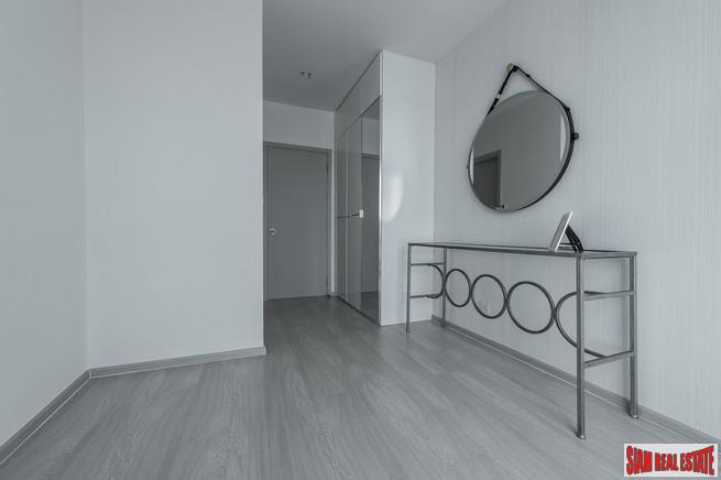 Life 48 | Bright and Cheerful Two Bedroom Phra Khanong Condo with Amazing City Views-16
