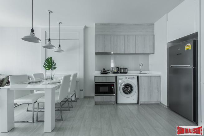 Life 48 | Bright and Cheerful Two Bedroom Phra Khanong Condo with Amazing City Views-4