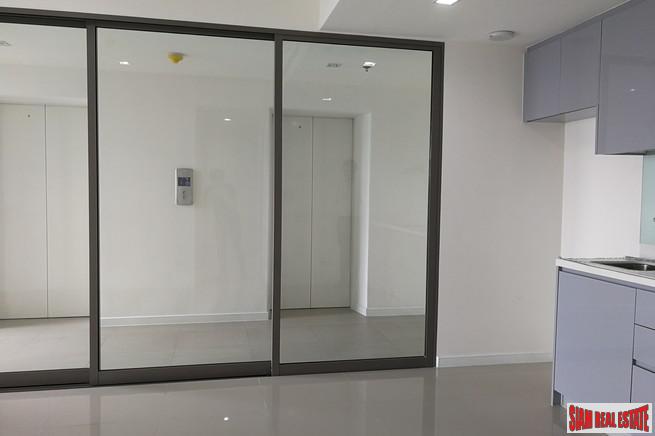Incredible Chao Phraya River Views from These Two Bedroom Condos in Bangkok Rama 3-11