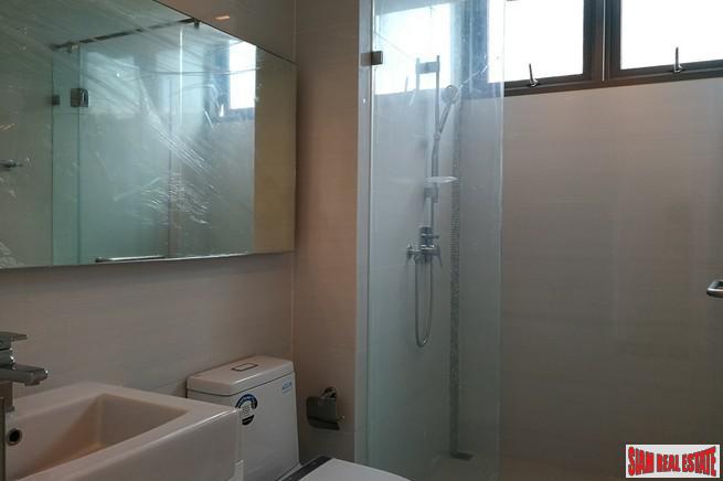 New Two Bedroom Condos for Sale with Exceptional Chao Phraya River Views in Chong Nonsi-6