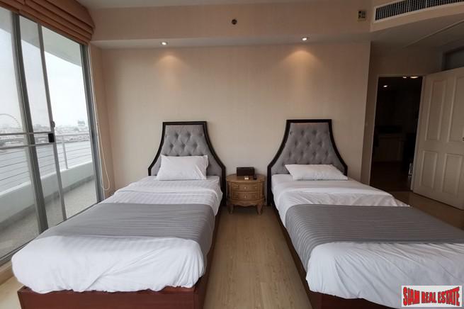 Supalai River Place Condominium | Two Bedroom Corner Unit with Amazing City and Chao Phraya River Views at Krung Thonburi-11