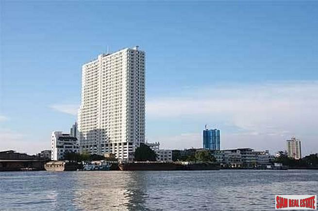 Supalai River Place Condominium | Two Bedroom Corner Unit with Amazing City and Chao Phraya River Views at Krung Thonburi-1