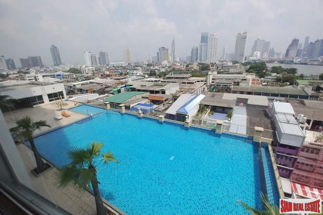Supalai River Place Condominium | Two Bedroom Corner Unit with Amazing City and Chao Phraya River Views at Krung Thonburi-4