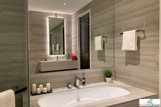 Diplomat 39 | Classic One Bedroom Condo with Pool View just a One Minute Walk from BTS Phrom Phong-13