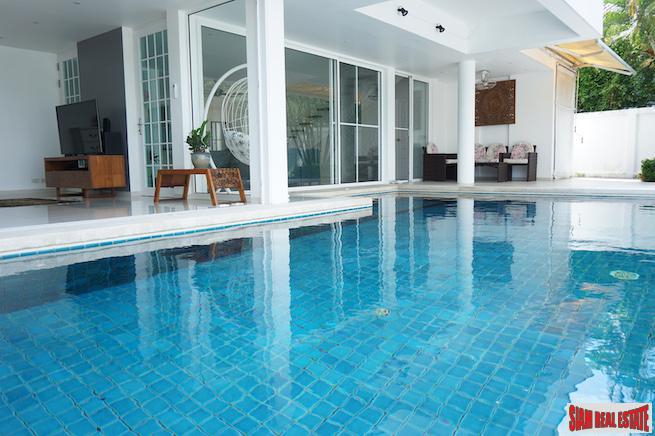 Stylish Two Storey Modern House with Pool near Golf Course in Kathu