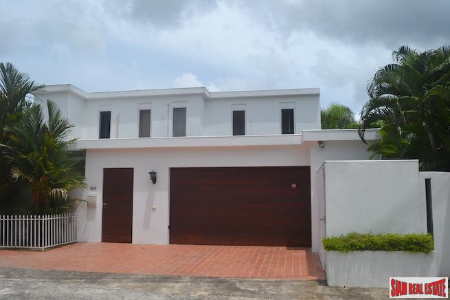 Stylish Two Storey Modern House with Pool near Golf Course in Kathu