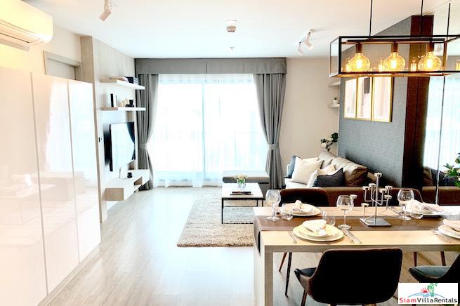 RHYTHM Ekkamai | Large Modern Two Bedroom Corner for Rent in New Condo-4