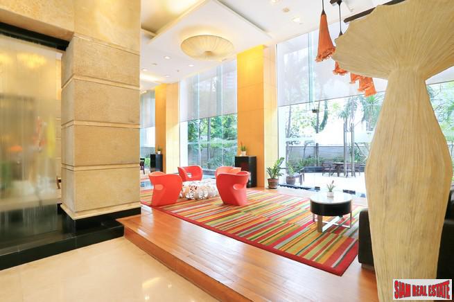 Urbana Langsuan | Comfortable Two Bedroom Condo with Lots of Wood Accents in Lumphini-5